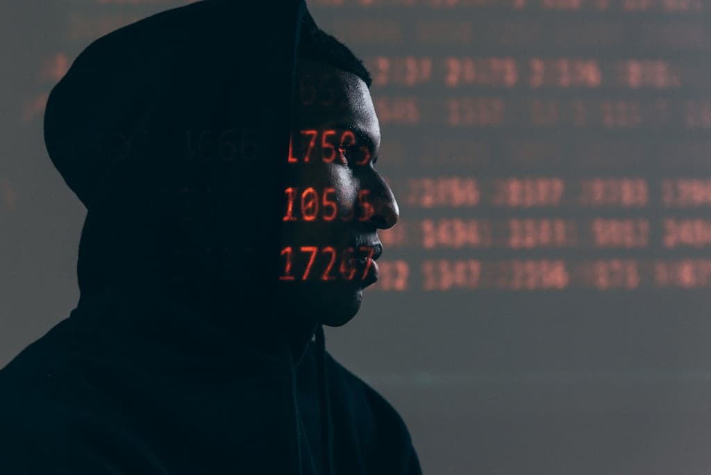 Atak na kontrakt stakingowy SuperRare – 11,9 mln tokenów RARE wykradzionych